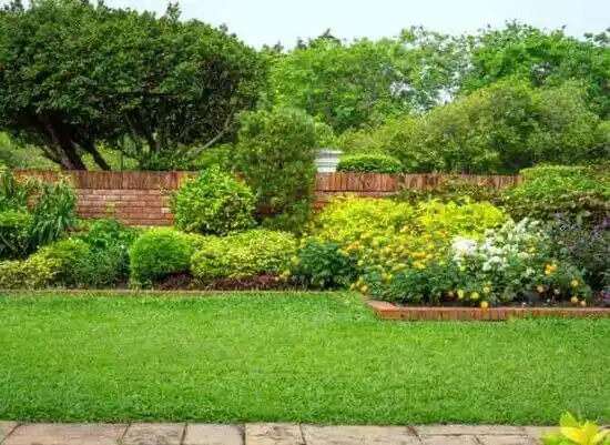 landscaping services Kirksville